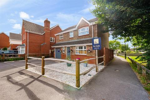 4 bedroom detached house for sale, Lime Avenue, Westergate