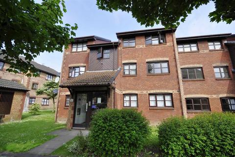 93 Lowry Crescent, Mitcham, CR4 3NX