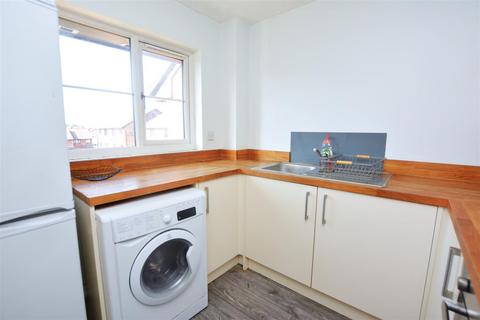93 Lowry Crescent, Mitcham, CR4 3NX
