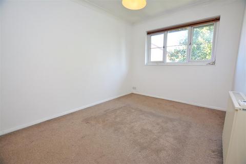 93 Lowry Crescent, Mitcham, CR4 3NX