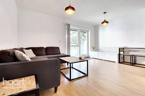 1 bedroom flat for sale, Firwood Lane, Harold Wood