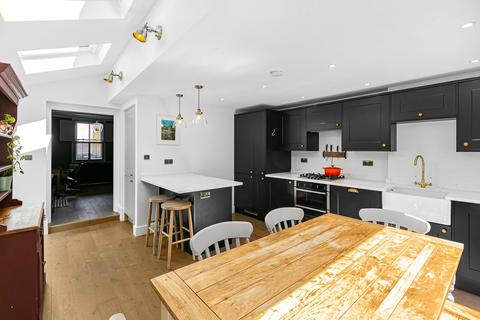 34 Ballantine Street, London, SW18 1AL