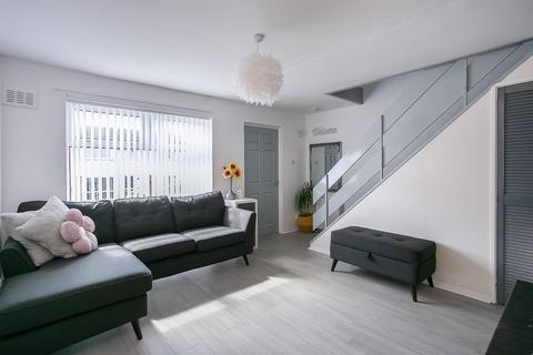 61 Northfield Drive, Edinburgh, EH8 7RG