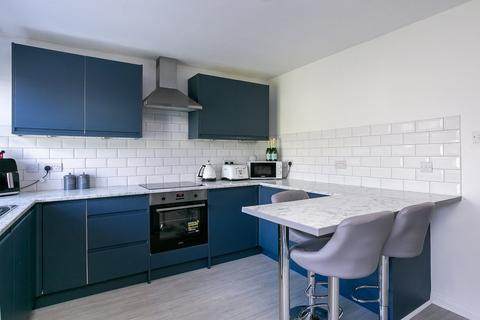 61 Northfield Drive, Edinburgh, EH8 7RG