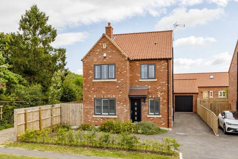 4 bedroom detached house for sale, Beverley Road, Wetwang, Driffield