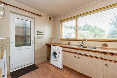 7 Burghfield Road, Istead Rise, Gravesend, DA13 9JL