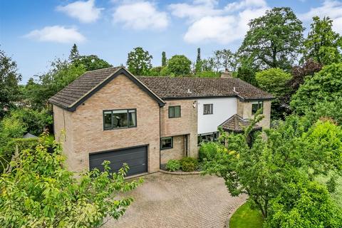 5 bedroom detached house for sale, The Spinney, Darlington