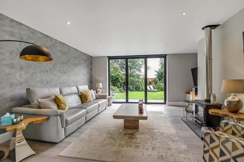 8 The Spinney, Darlington, DL3 8QL
