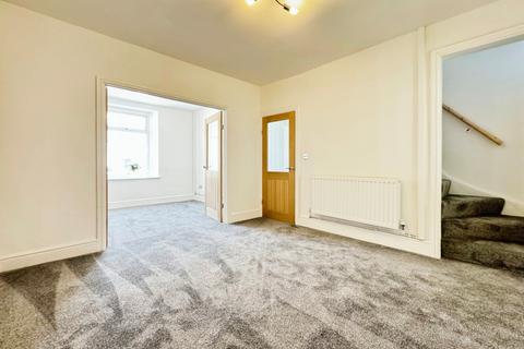 9 Bridge Street, Llangennech, Llanelli, SA14 8TW