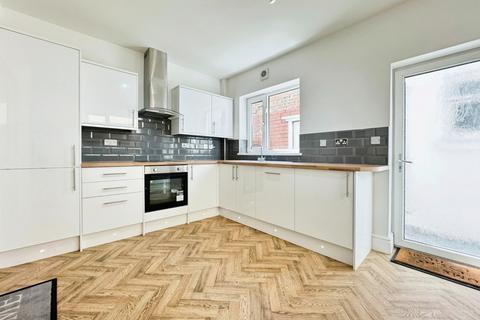 9 Bridge Street, Llangennech, Llanelli, SA14 8TW