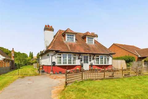 3 bedroom detached house for sale, Nottingham Road, Nottingham NG14