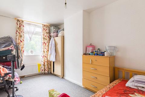 3 bedroom maisonette for sale, London E3