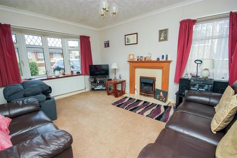 2 bedroom semi-detached bungalow for sale, Cedar Way, Wellingborough NN8