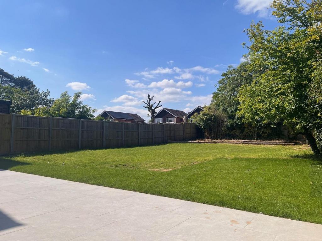 GARDEN VIEW ii.jpg