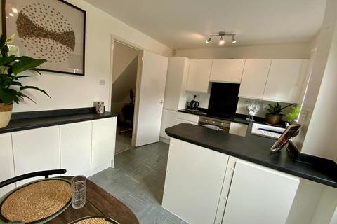 7 Windsor View, Birmingham, B32 4DB
