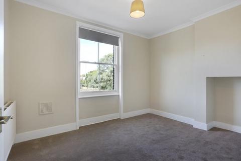 3 bedroom flat to rent, 71 St Helen's Gardens, Ladbroke Grove W10