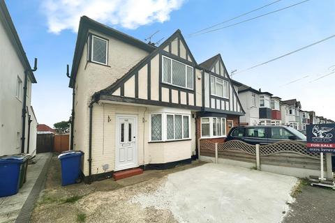 3 bedroom semi-detached house for sale, Heathview Road, Grays