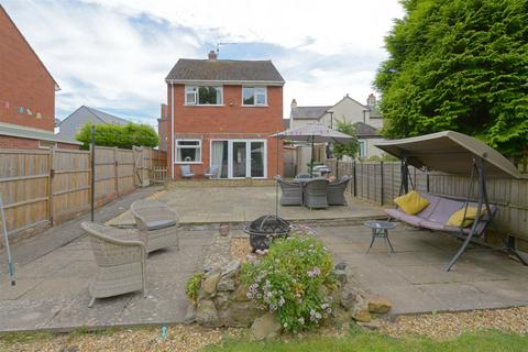 3 bedroom detached house for sale, Trench Road, Trench