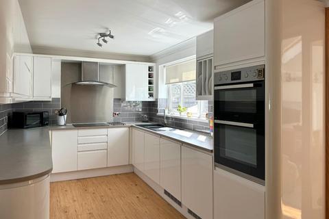 13 Cannington Close, Sully, Penarth, CF64 5EU