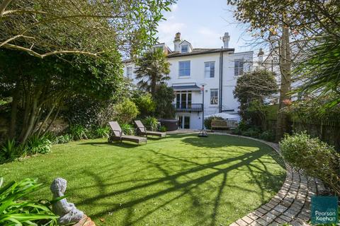 35 Denmark Villas, Hove, BN3 3TD