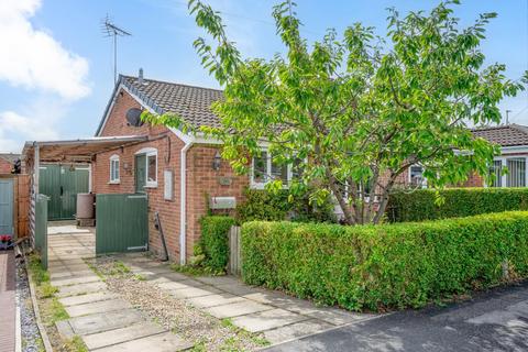 2 bedroom semi-detached bungalow for sale, Moorfield Drive, Wilberfoss, York