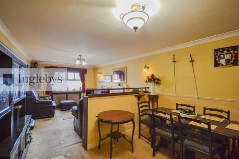 4 bedroom terraced house for sale, Dundas Street West, Saltburn-By-The-Sea