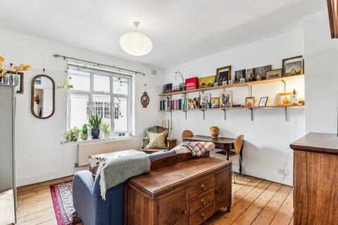1 bedroom flat to rent, Parkway, Camden, London