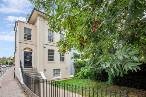 undefined, Heathfield Terrace, London