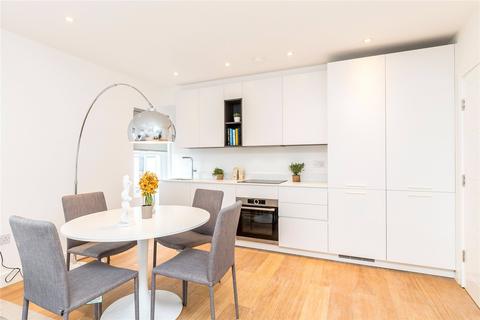 1 bedroom flat for sale, Haldane Road, Fulham, London