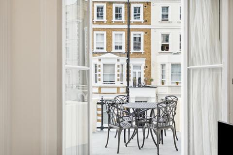 2 bedroom flat to rent, Lexham Gardens, London