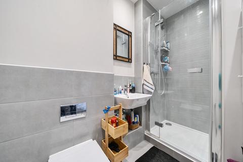 1 bedroom apartment for sale, Windsor Street, Uxbridge, Middlesex