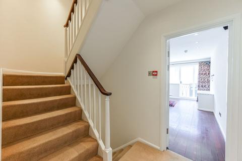 27 Eaton Row, London, SW1W 0JA