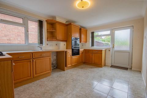 2 bedroom detached bungalow for sale, 13 REDLAND CLOSE, BEESTON, NOTTINGHAM