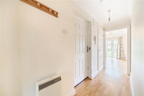 74 Varsity Drive, Twickenham, TW1 1AH