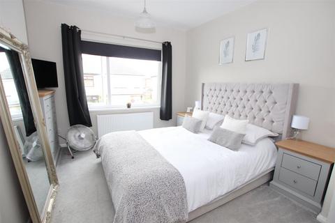38 Ridgeway, Shipley, BD18 1PL