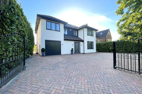 4 bedroom detached house for sale, Werneth Road, Woodley