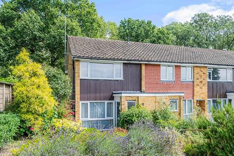 60 Greenacres, Oxted, RH8 0PB