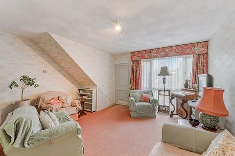 60 Greenacres, Oxted, RH8 0PB