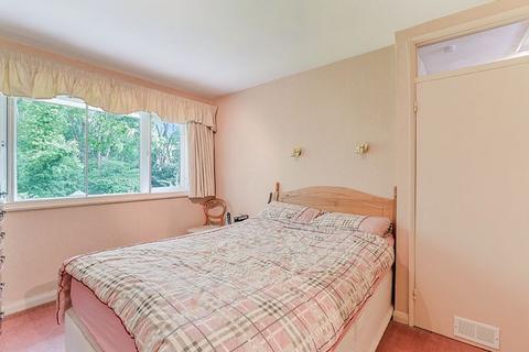 60 Greenacres, Oxted, RH8 0PB