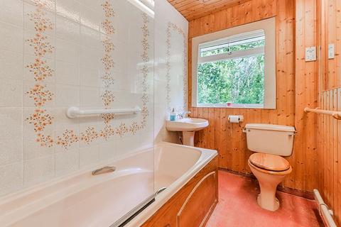 60 Greenacres, Oxted, RH8 0PB