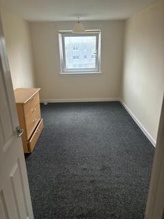 1 bedroom flat to rent, Hartlaw Crescent, Hillington, Glasgow, G52