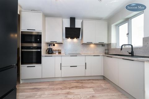 2 bedroom semi-detached house for sale, Smithy Moor Avenue, Stocksbridge, Sheffield