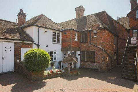 1 bedroom flat to rent, Collins Court, Cranleigh GU6