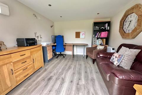 1 Sceptre Close, Telford, TF4 3RZ