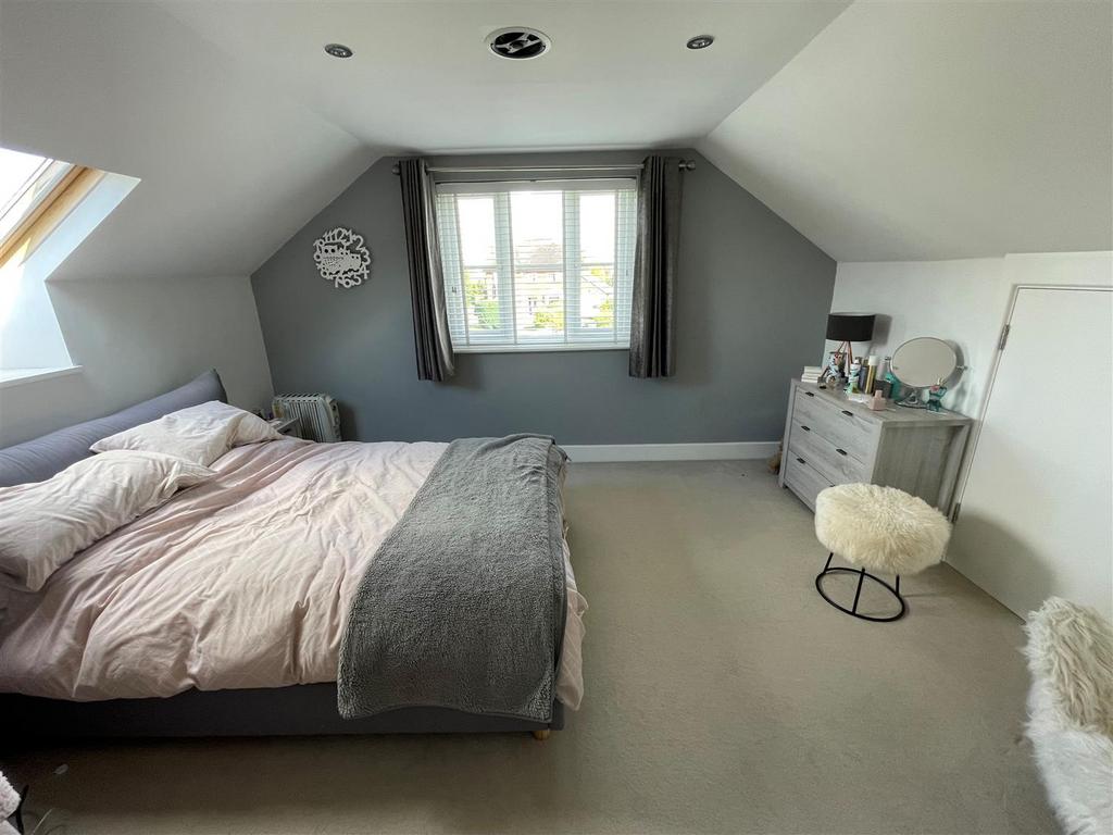 Bedroom threeb.jpg