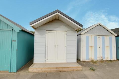 Chalet for sale, 33 South Promenade, Sutton-On-Sea LN12