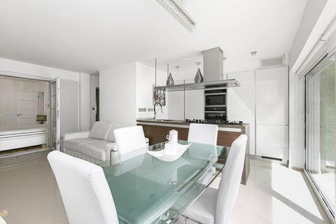 10 Cherry Tree Avenue, Guildford, GU2 7XB