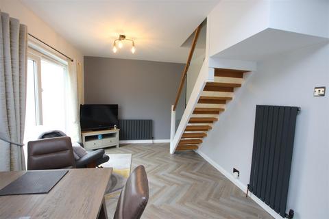 2 Briarfield Close, Bradford, BD10 8QP