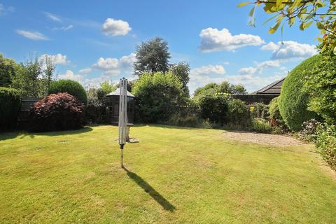 14 Downs View Road, Hassocks, BN6 8HJ