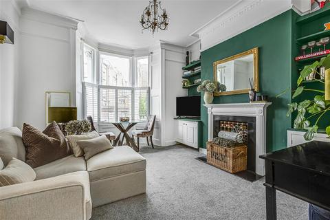 1 bedroom flat for sale, Harwood Road, SW6